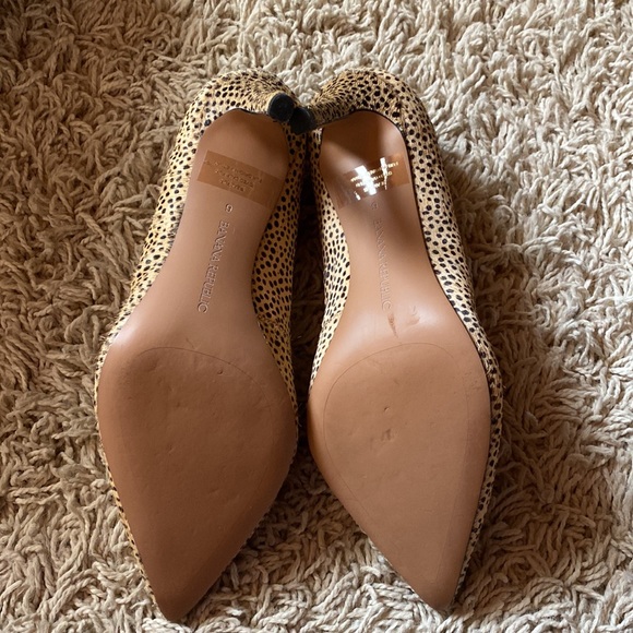 Banana Republic Madison Heels - Picture 4 of 5